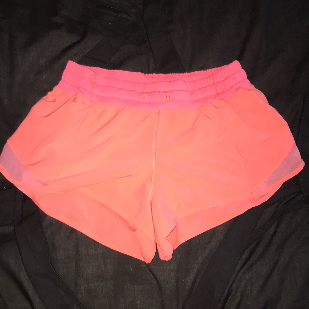 Lululemon Hotty Hot Short 2.5”